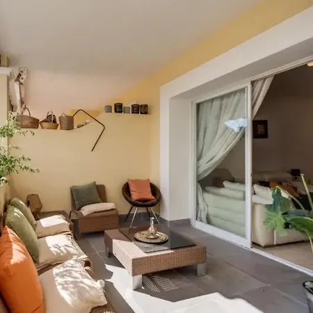 Bedroom, With A Share Bathroom In A Place 홈스테이